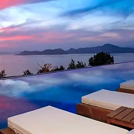 Hotel Vista Del Faralya 3*